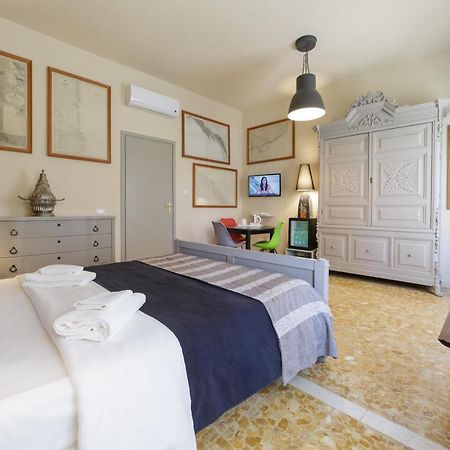 Budget Rooms Sonnino 37 Кальярі Екстер'єр фото