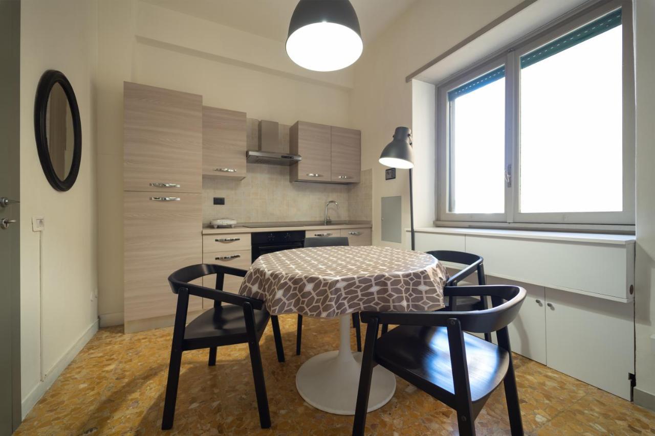 Budget Rooms Sonnino 37 Кальярі Екстер'єр фото
