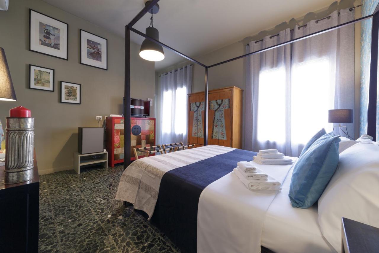 Budget Rooms Sonnino 37 Кальярі Екстер'єр фото