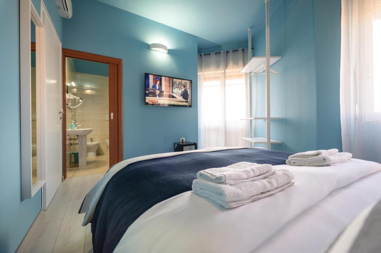 Budget Rooms Sonnino 37 Кальярі Екстер'єр фото
